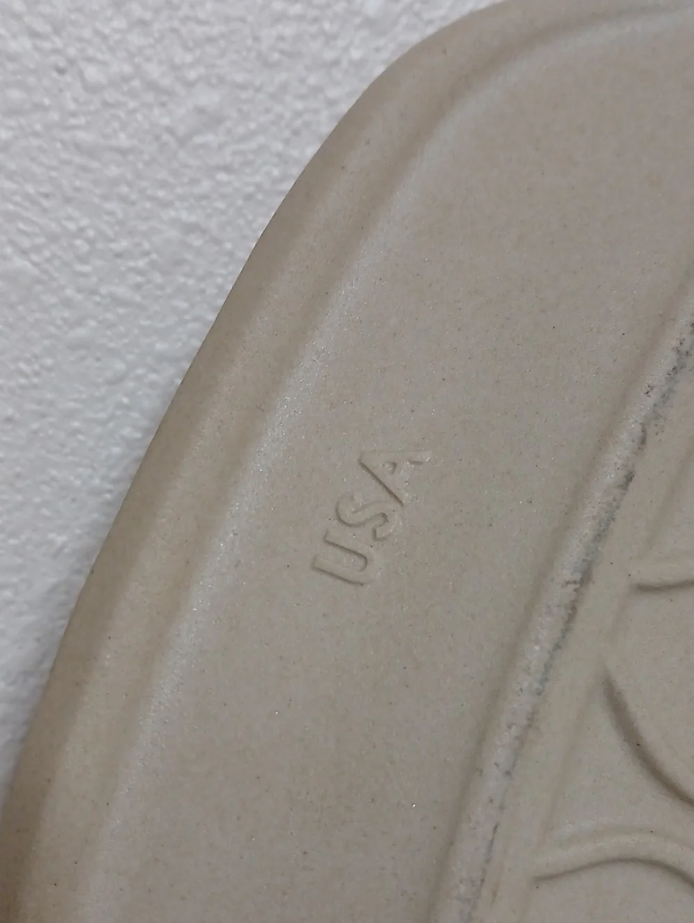 Pampered Chef Large Stoneware Pizza Stone With Built-in Handles